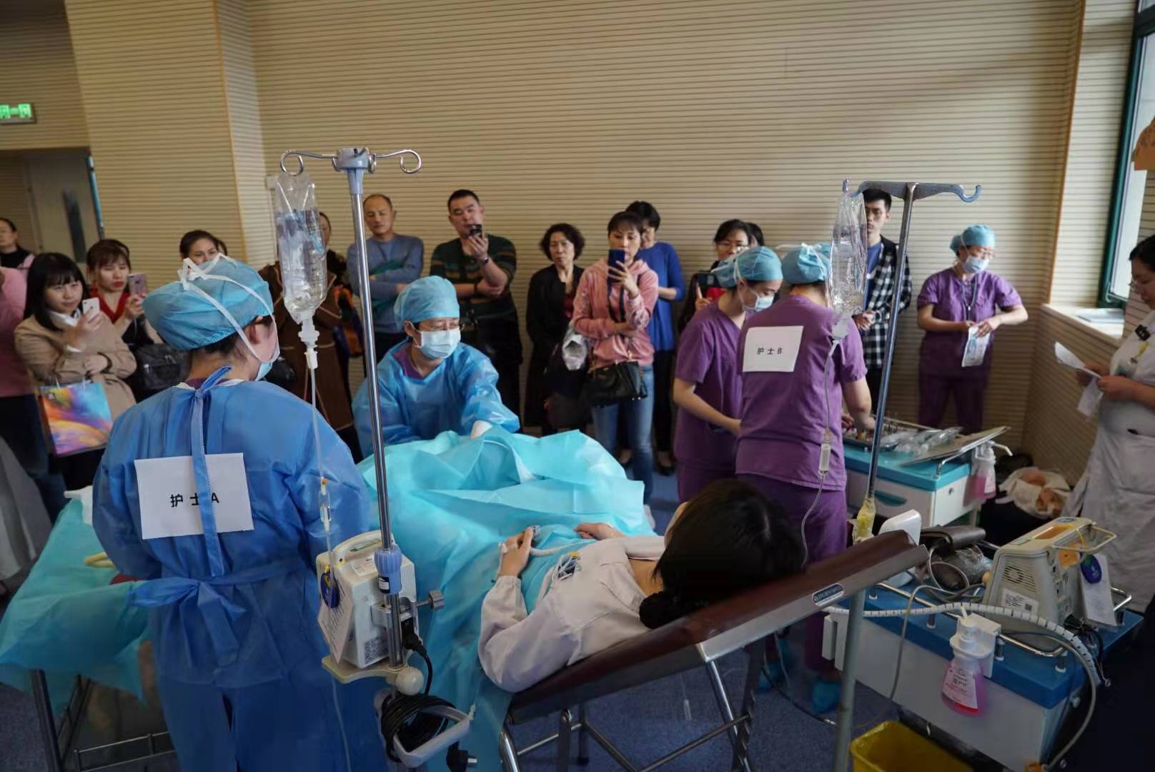 产科出血急救演练照片.jpg